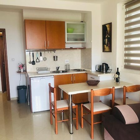 Bay View Apartments Petrovac ภายนอก รูปภาพ