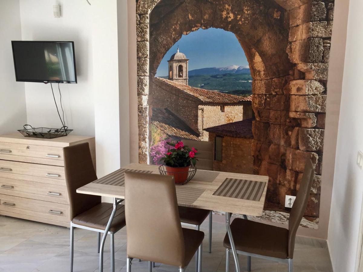 Bay View Apartments Petrovac ภายนอก รูปภาพ