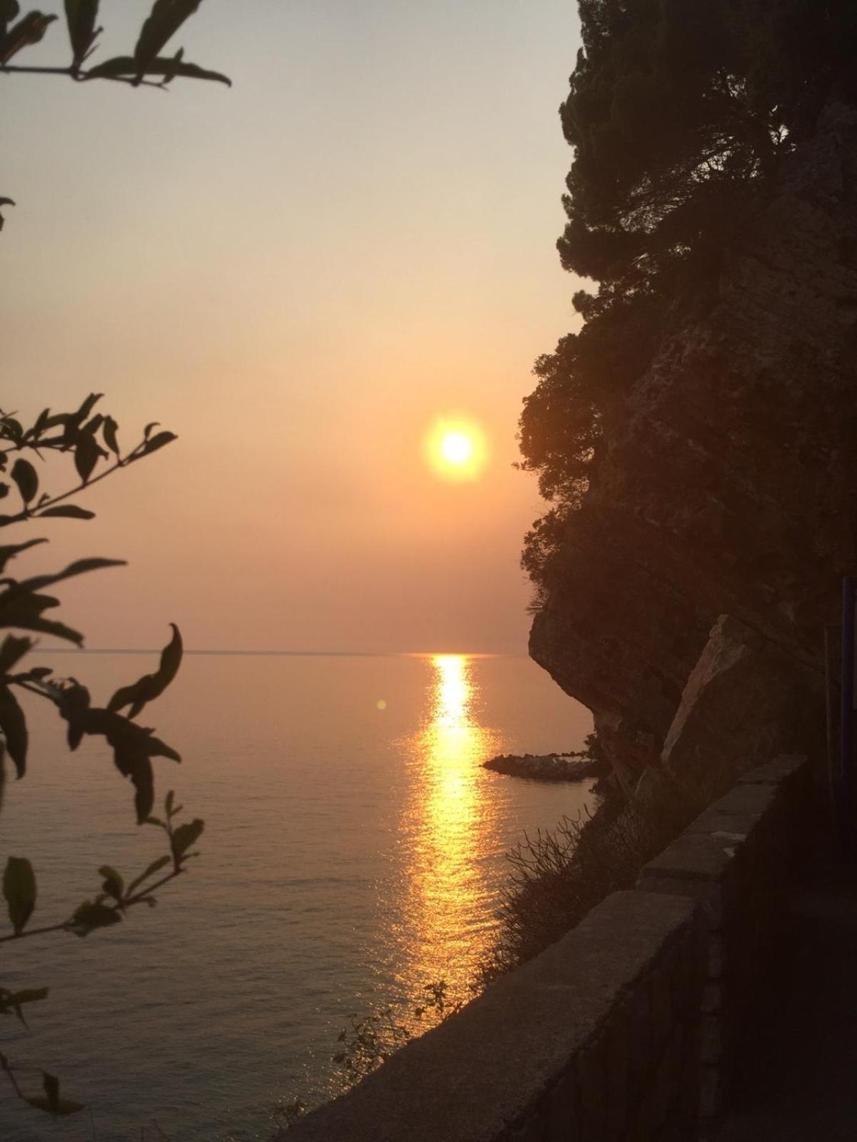 Bay View Apartments Petrovac ภายนอก รูปภาพ