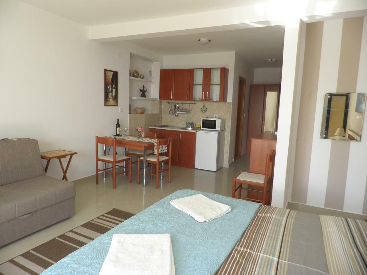 Bay View Apartments Petrovac ภายนอก รูปภาพ