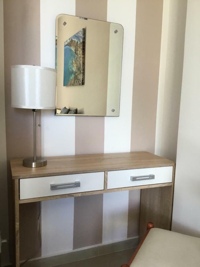 Bay View Apartments Petrovac ภายนอก รูปภาพ